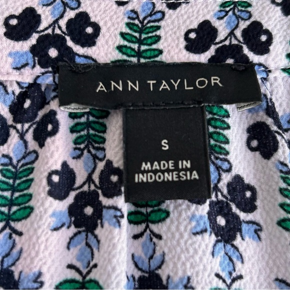 Ann Taylor Floral Print Crepe Blouse - Picture 7 of 11